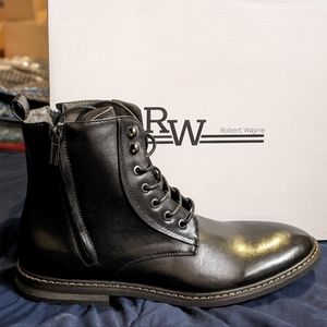 Robert Wayne black boots 10.5